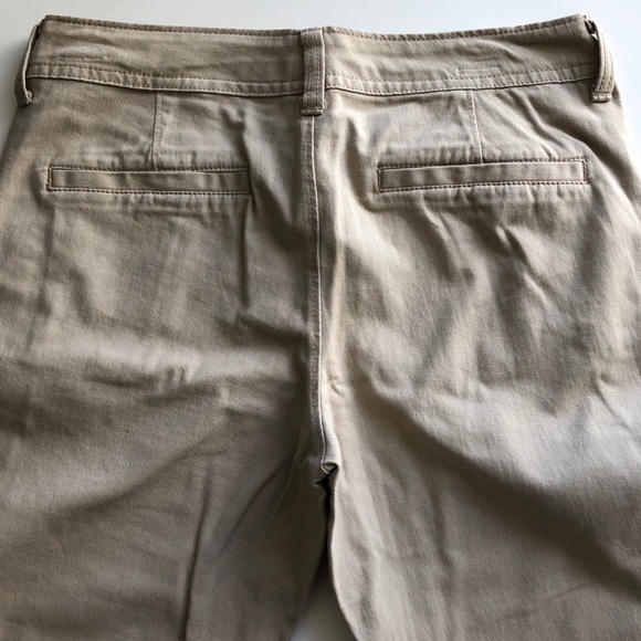 Old Navy Women’s Khaki Diva Boot Cut (Size 2) - Picture 5 of 6